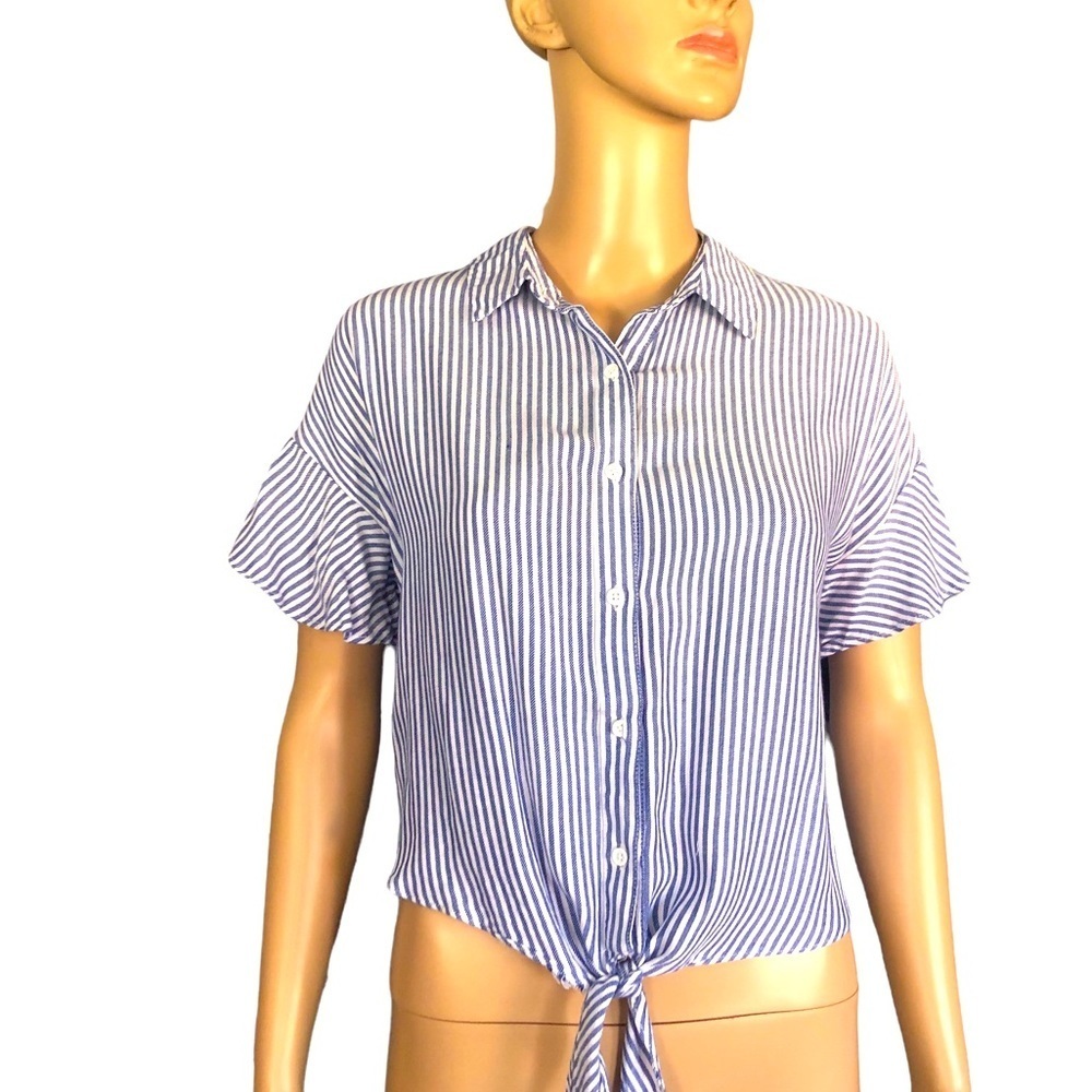 Mossimo blue white striped shirt sleeve button down tie blouse size medium